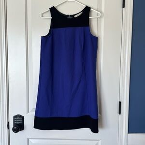 LOFT Women's Blue and Black Dress size 6